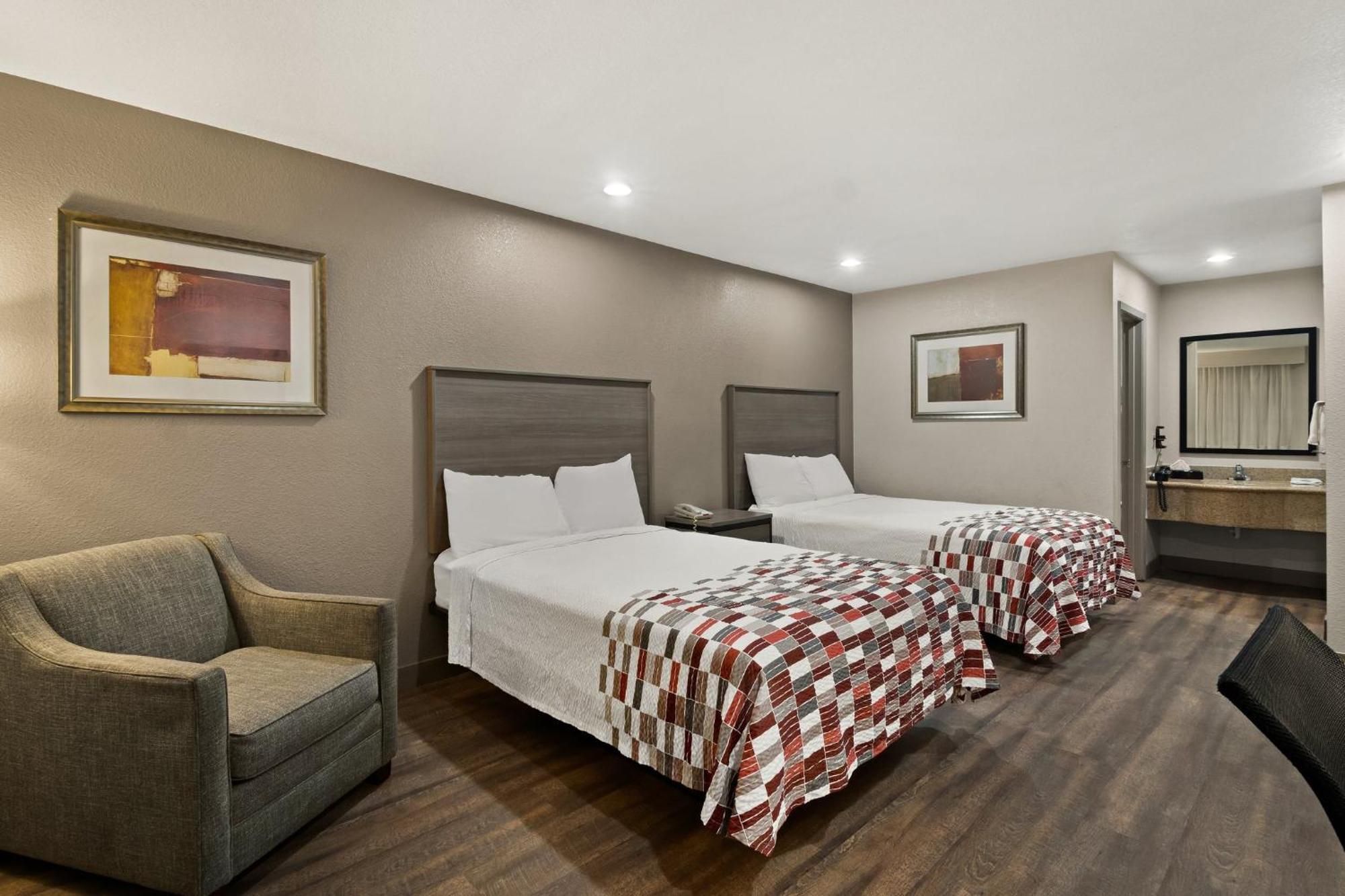 Red Roof Inn & Suites Irving - Dfw Airport South Esterno foto